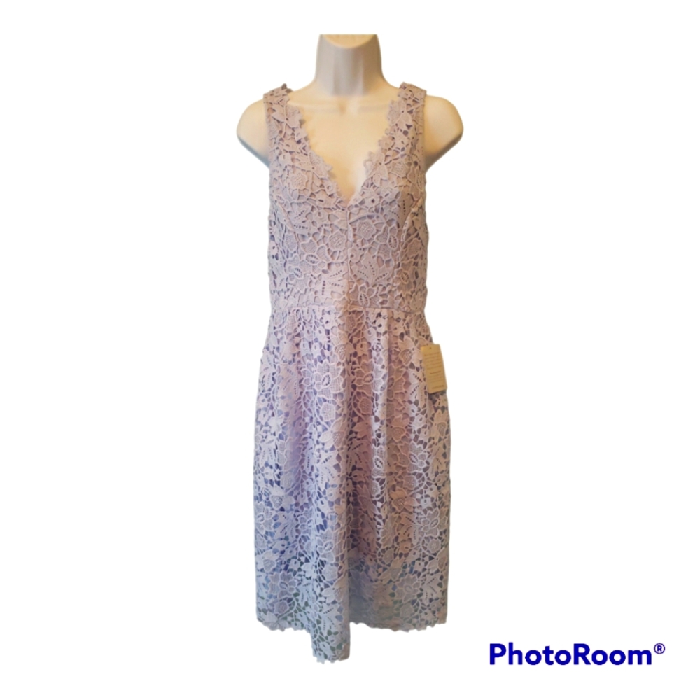 Nordstrom ASTR the Label V Neck Lace Dress • Size Medium